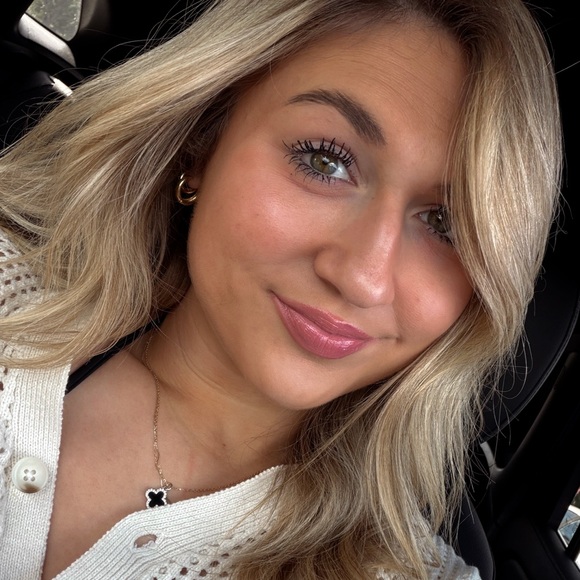 ✨Meet me✨ - Picture 2 of 2